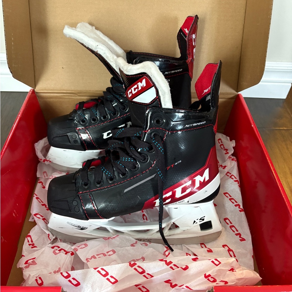 CCM Jetspeed FT475 Skates